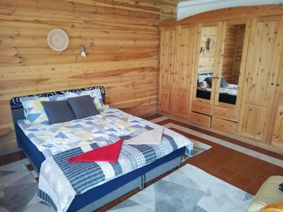 Napfürdő Apartman Erlau 0*,
